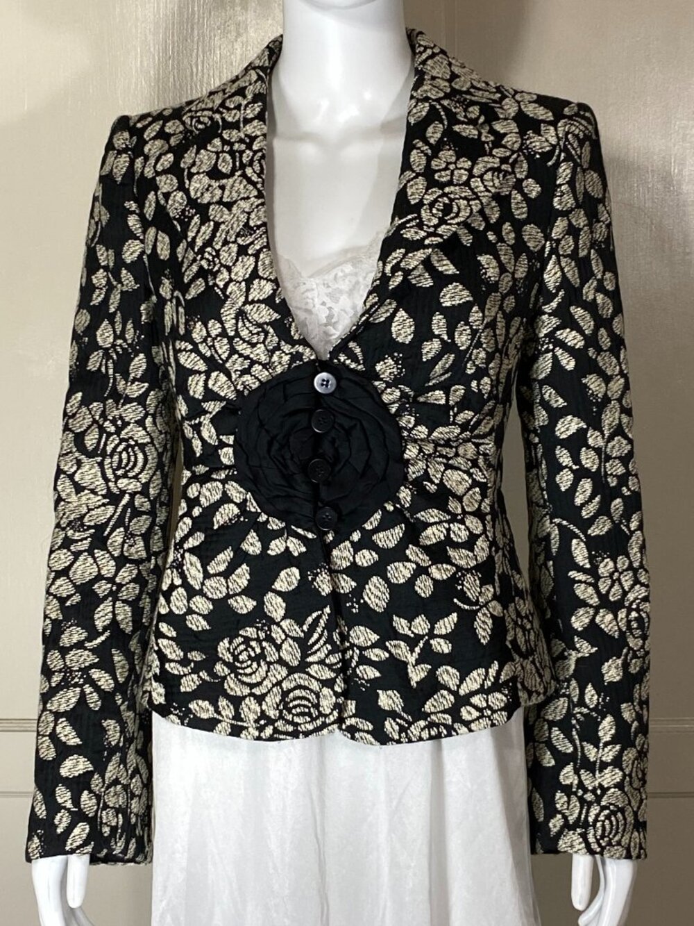 VINTAGE ARMANI COLLEZIONI 2006 Black White Floral Brocade Blazer Italy Sz 42 / 6